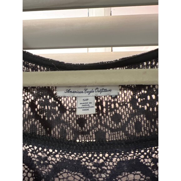 American Eagle Outfitters Black Lace Scoop Neck 3/4 Sleeve Top S/P - Picture 3 of 5